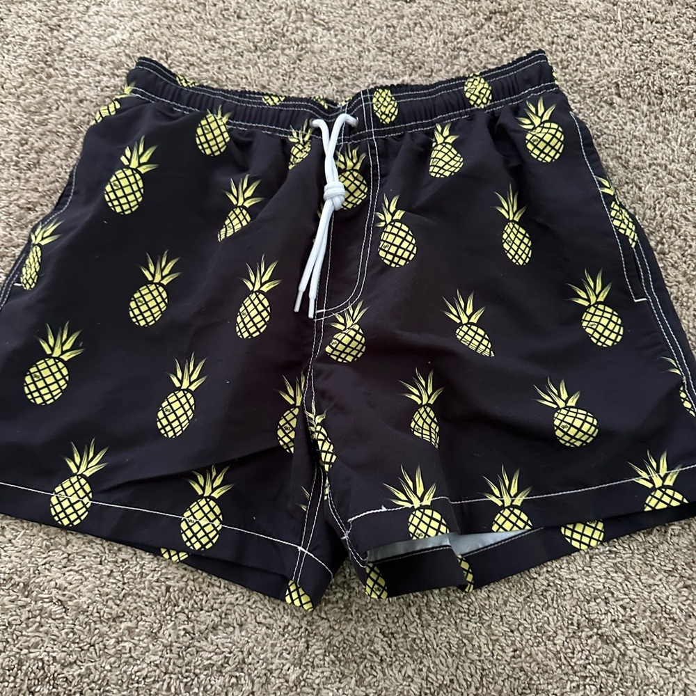 Men’s Pineapple Print Black Swim Shorts. Size Small